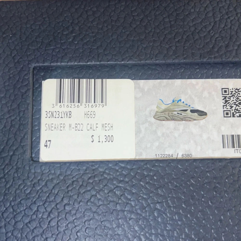 Dior B22 Cream Black Olive Blue. - Picture 4 of 5